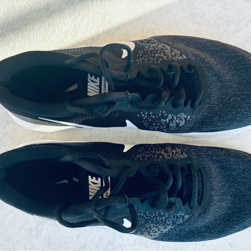 Size 8.5 Women's - Nike Flex Contact Black - 908995-001